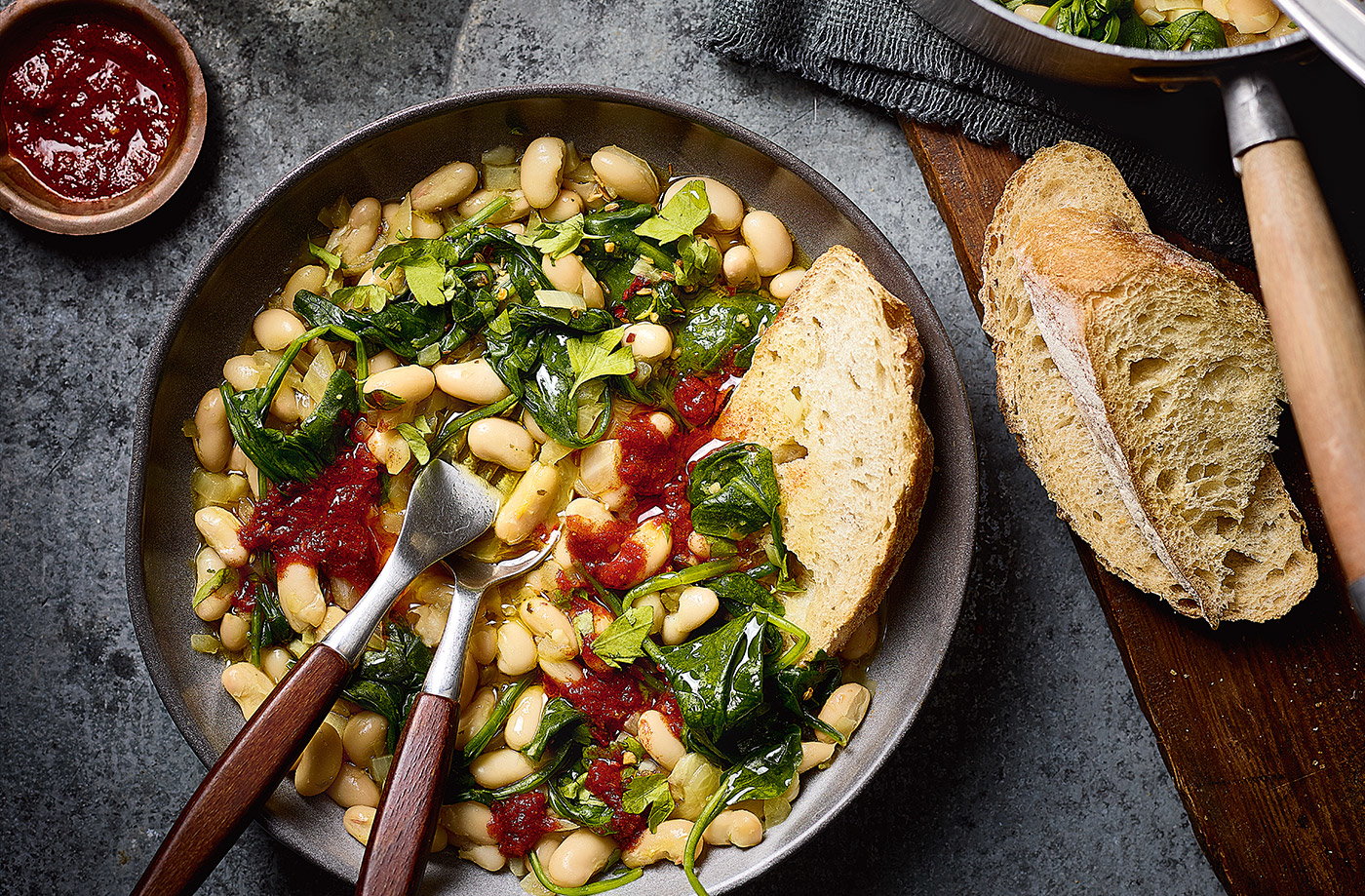 White bean stew with fennel and harissa