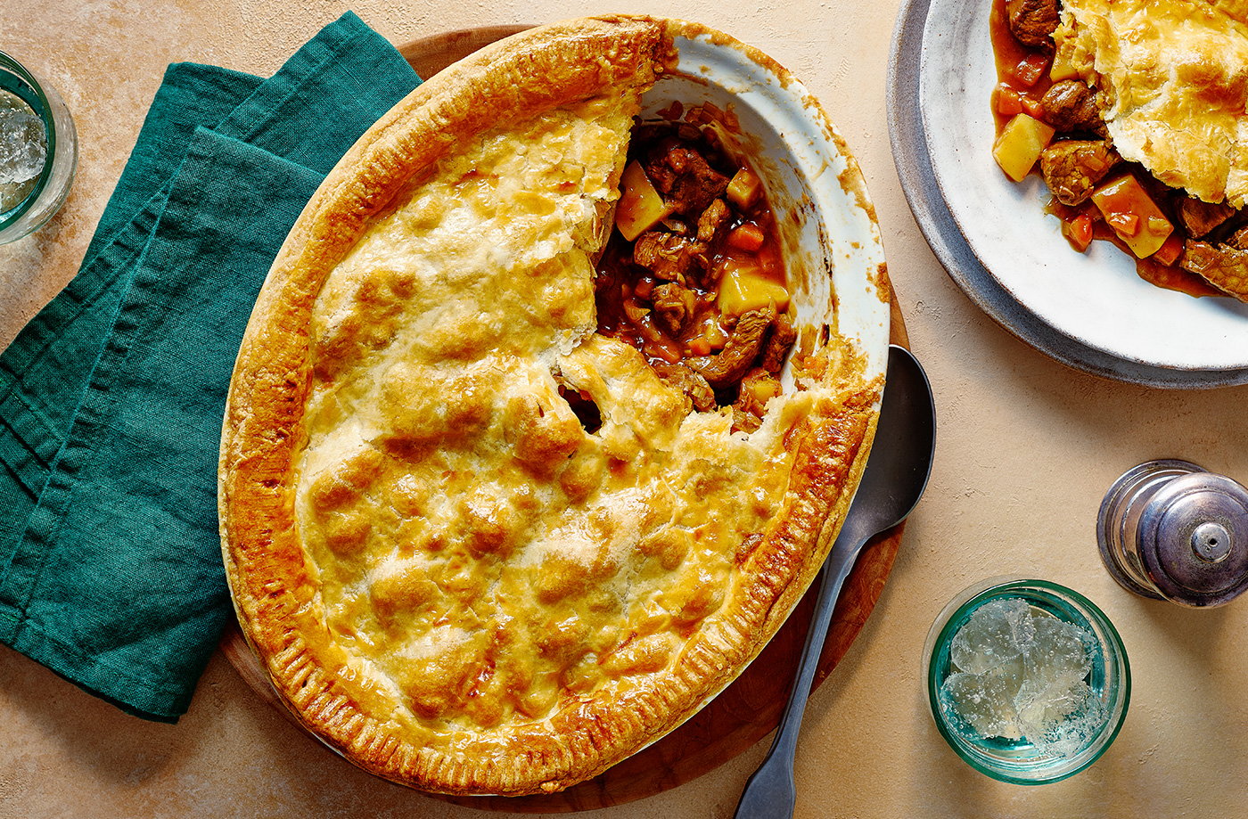 Leftover roast beef hash pie
