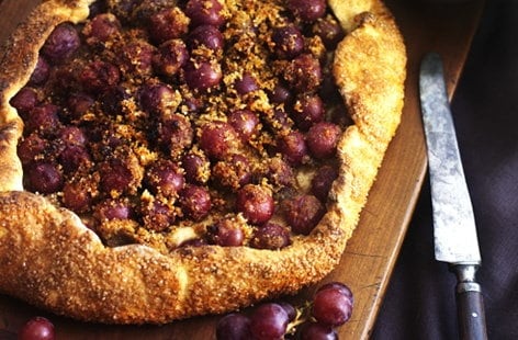 Image of "Rustic red grape tart"