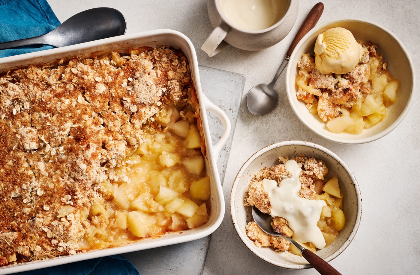 Easy apple crumble