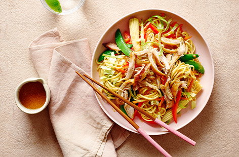 Image of "Nutty chicken noodle salad"