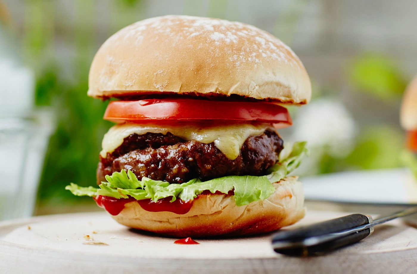 Easy homemade beef burger