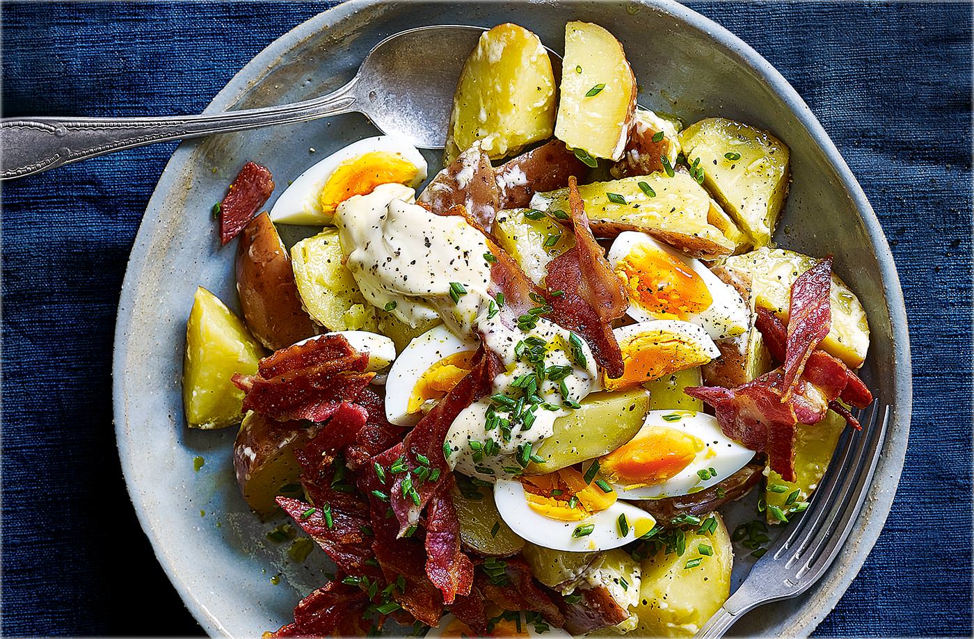 Crispy bacon and egg salad