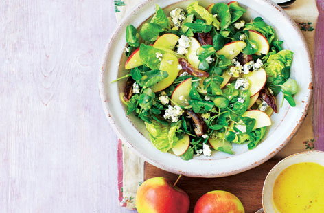 Image of "Apple, date and blue cheese salad"