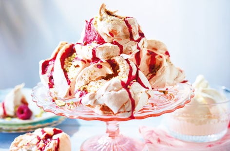 Image of "Raspberry and pistachio meringues"