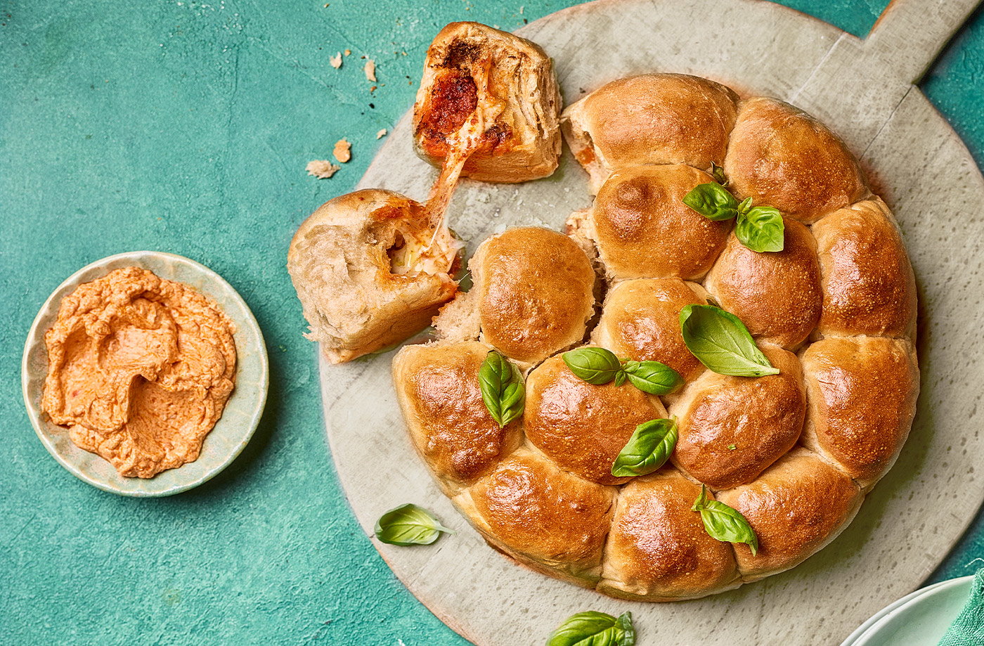 'Nduja and mozzarella dough balls