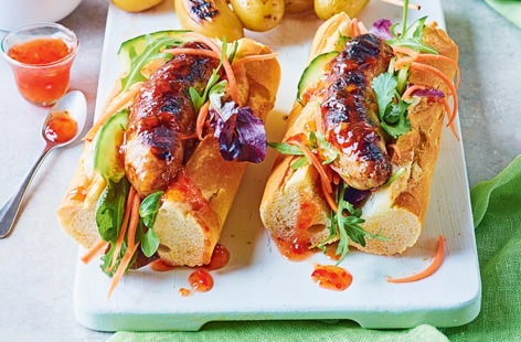 Image of "Bánh mì hot dogs"