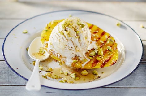 Image of "Barbecued mango with pistachio nuts and honey"