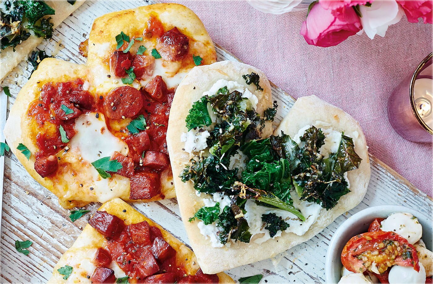 Mixed heart pizzettes