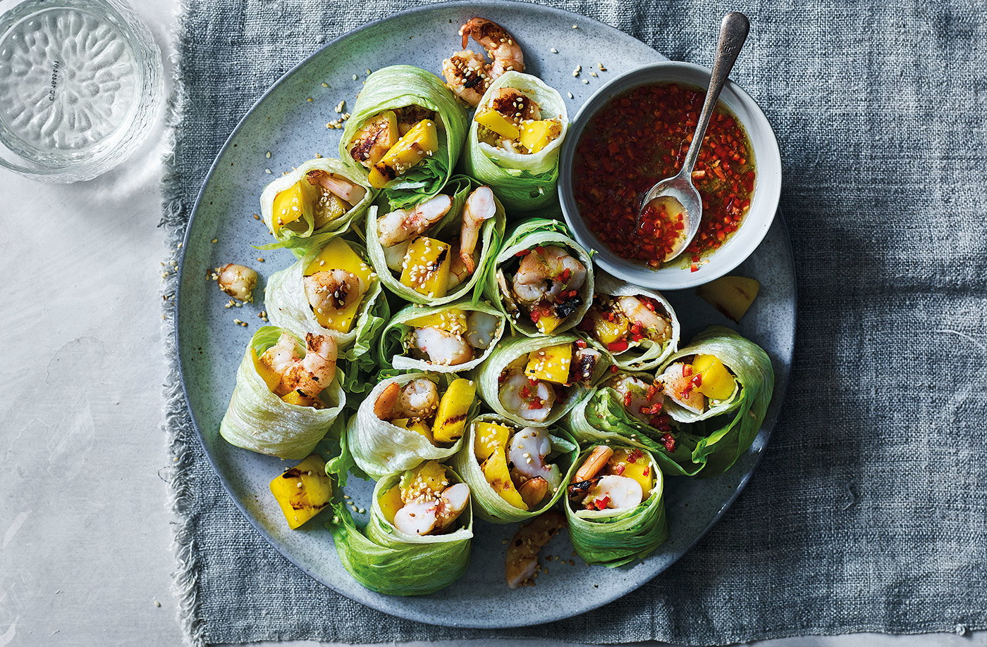Prawn, mango and lettuce 'summer rolls'