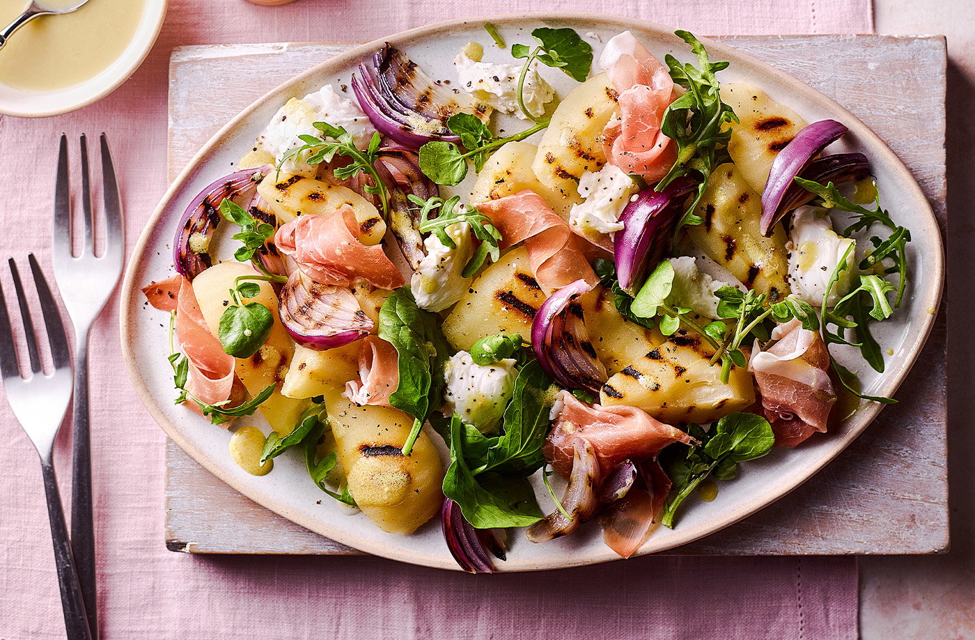 Pear and prosciutto salad