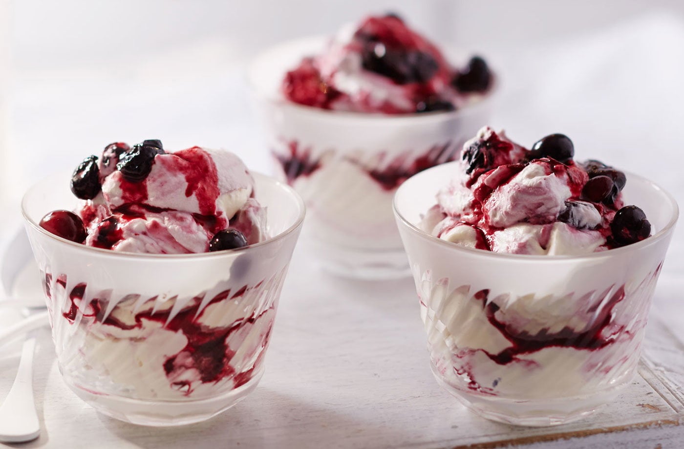 Image of "Blueberry fool"