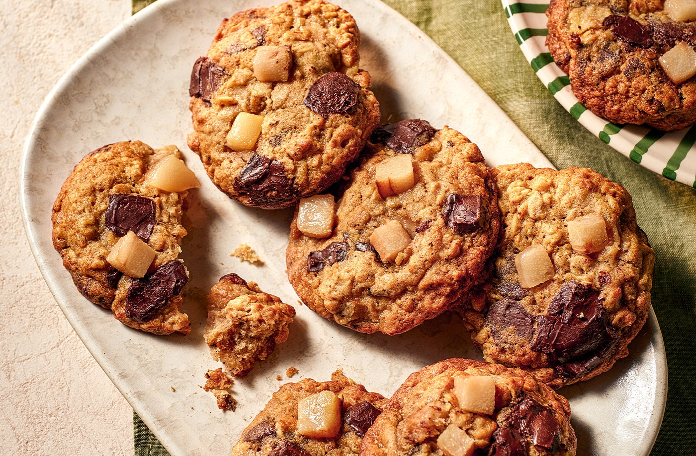 1400x919_Pear_dark-chocolate-cookies