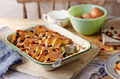 Image of "Old-fashioned bread and butter pudding"