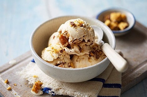 Image of "Honeycomb ice cream"