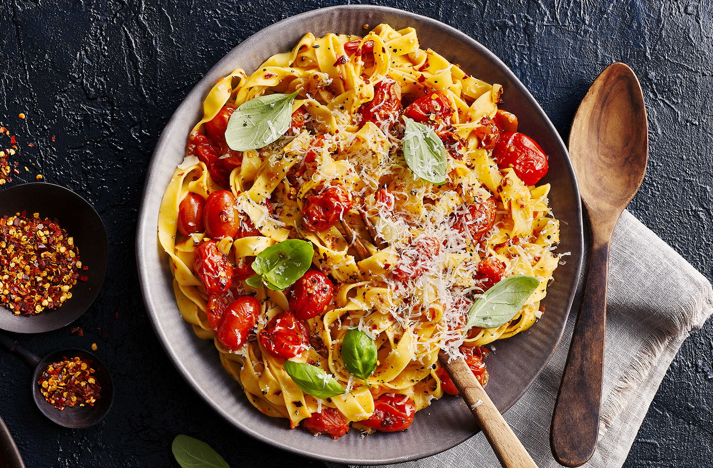 Kashmiri chilli, garlic and roasted tomato tagliatelle