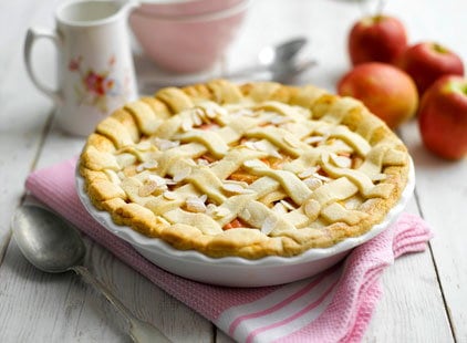 Image of "Apple, elderflower and almond pie"
