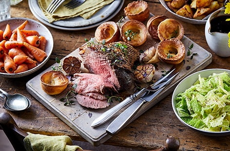Image of "Roast beef with all the trimmings"