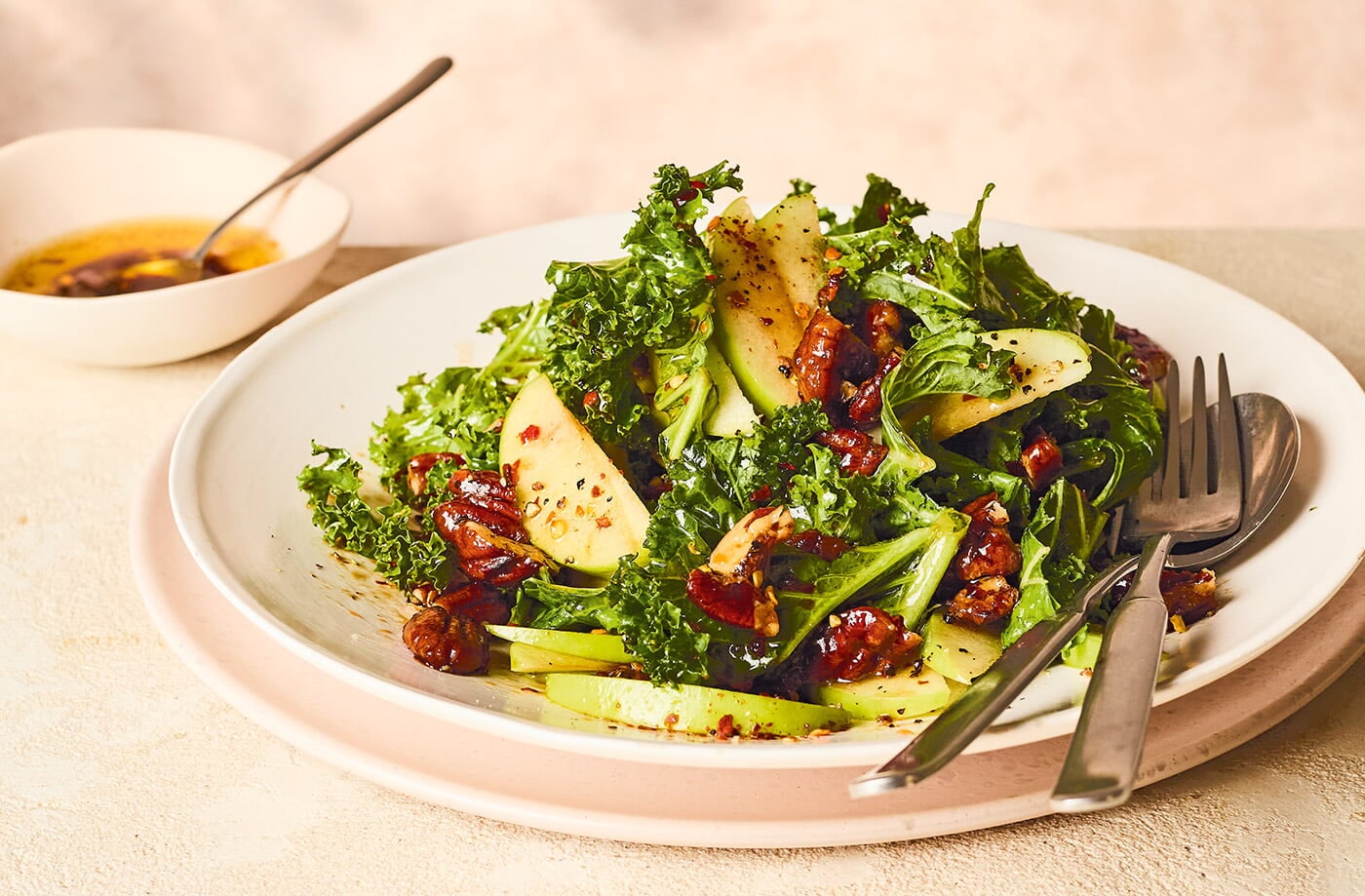 Kale and apple salad with sesame dressing