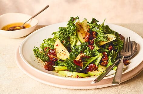 Kale and apple salad with sesame dressing