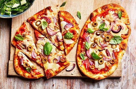 Image of "Naan bread pizzas"