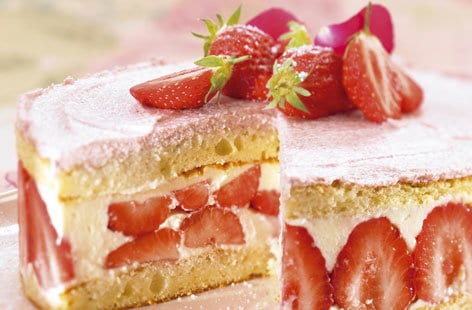 Image of "Strawberry gateau"