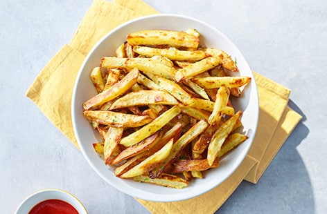 Image of "Oven chips with rosemary salt"