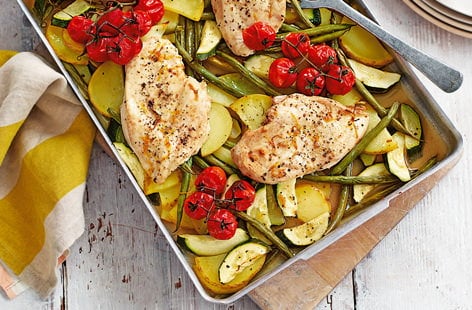 Image of "Chicken traybake with vine tomatoes and courgettes"