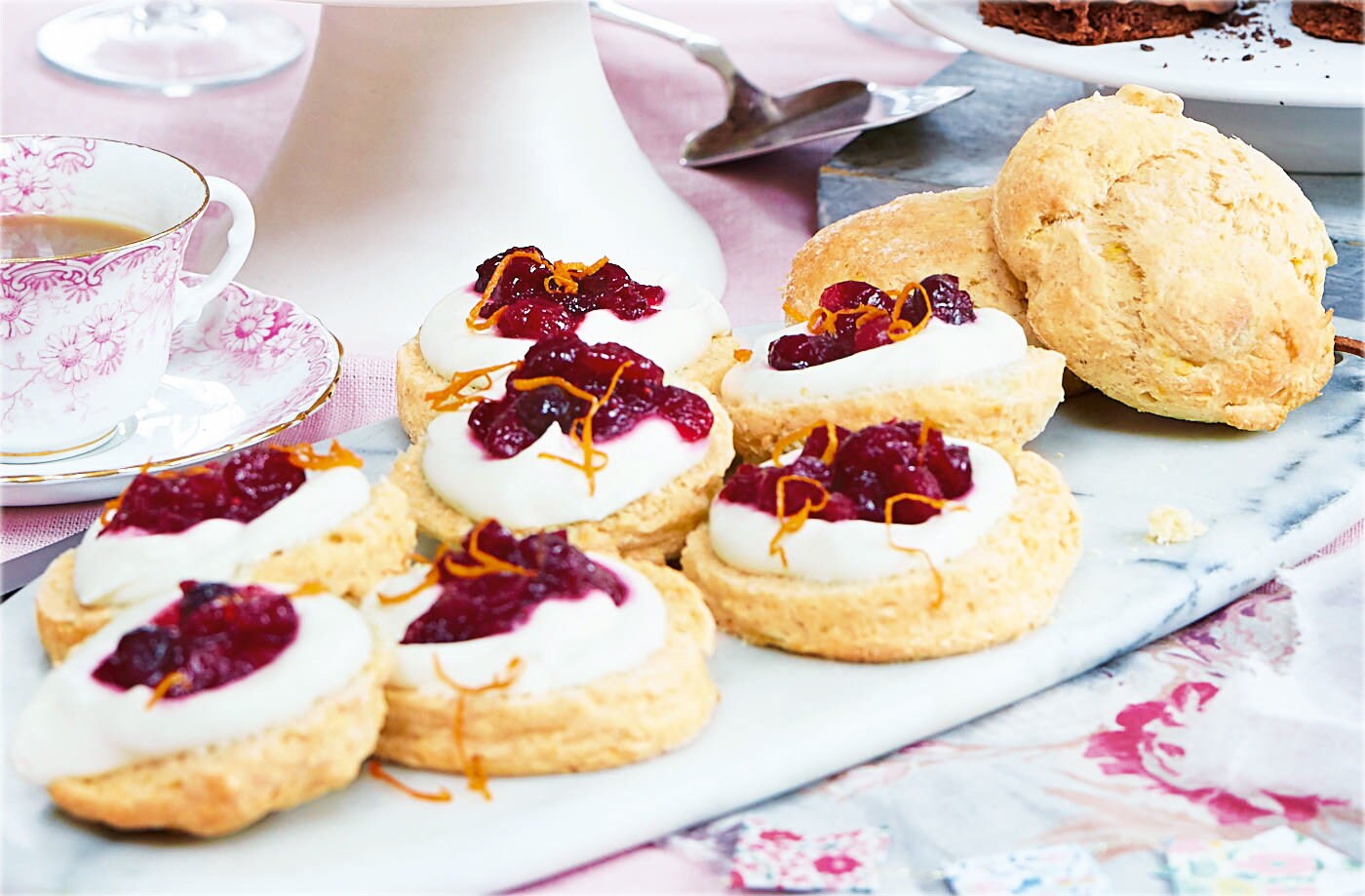 Cosmo scones