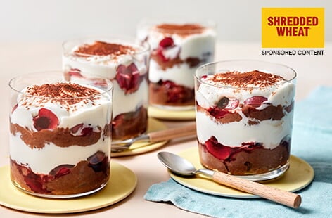 Image of "Chocolate cherry breakfast pots"