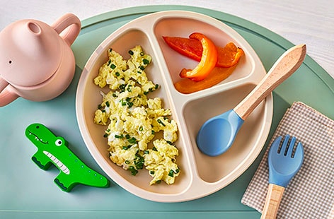 Scrambled eggs with cottage cheese