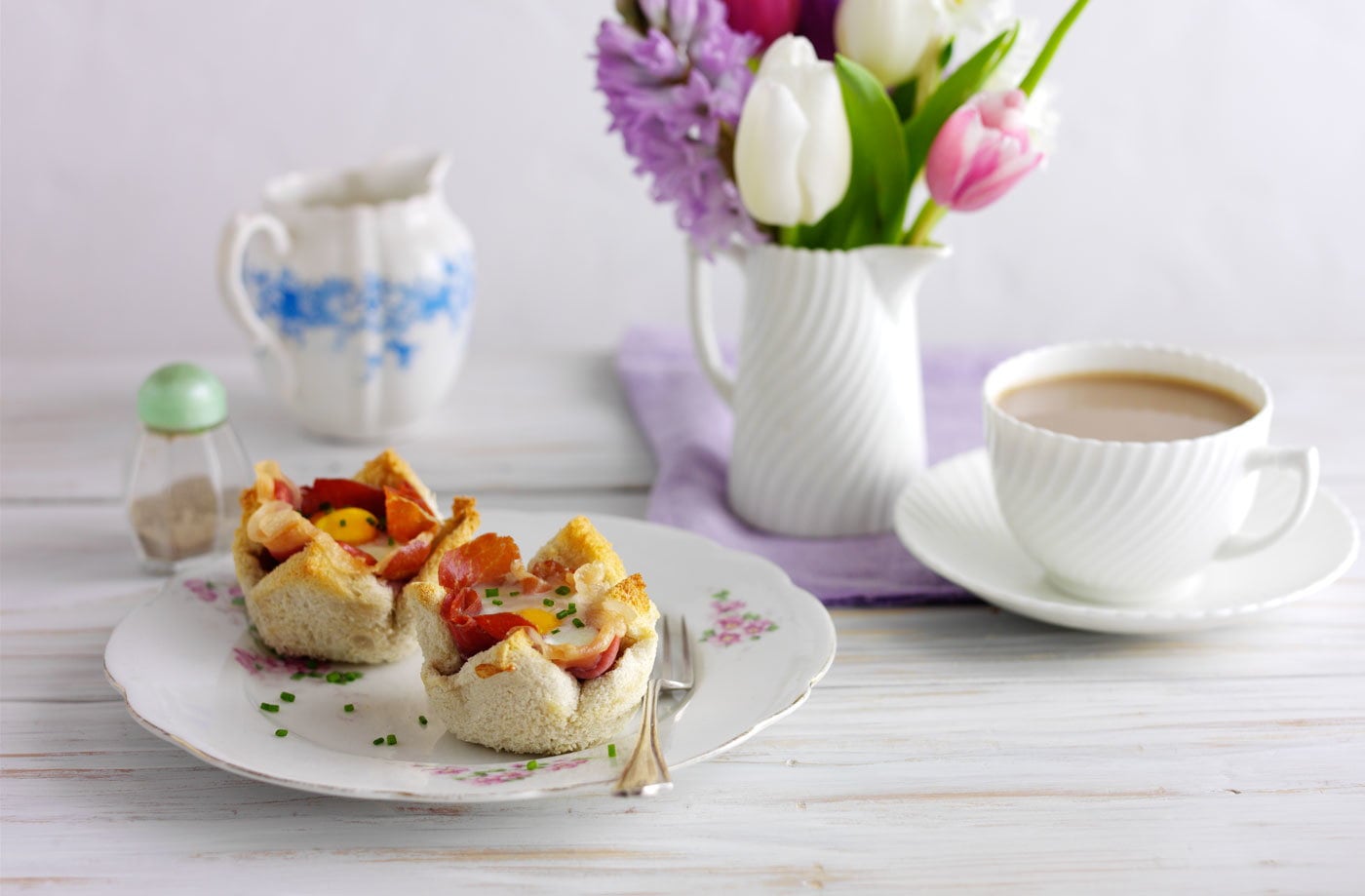 Ham and egg toast cups