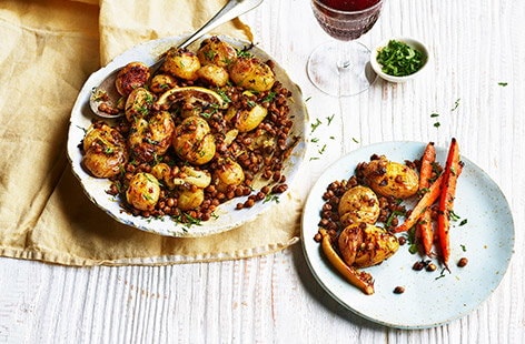 Image of "Crispy smashed potatoes and lentils"