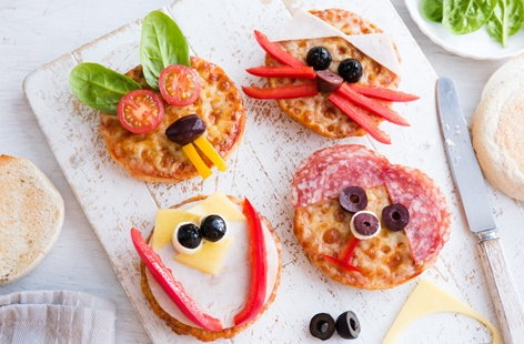 Image of "Muffin animal pizzas"