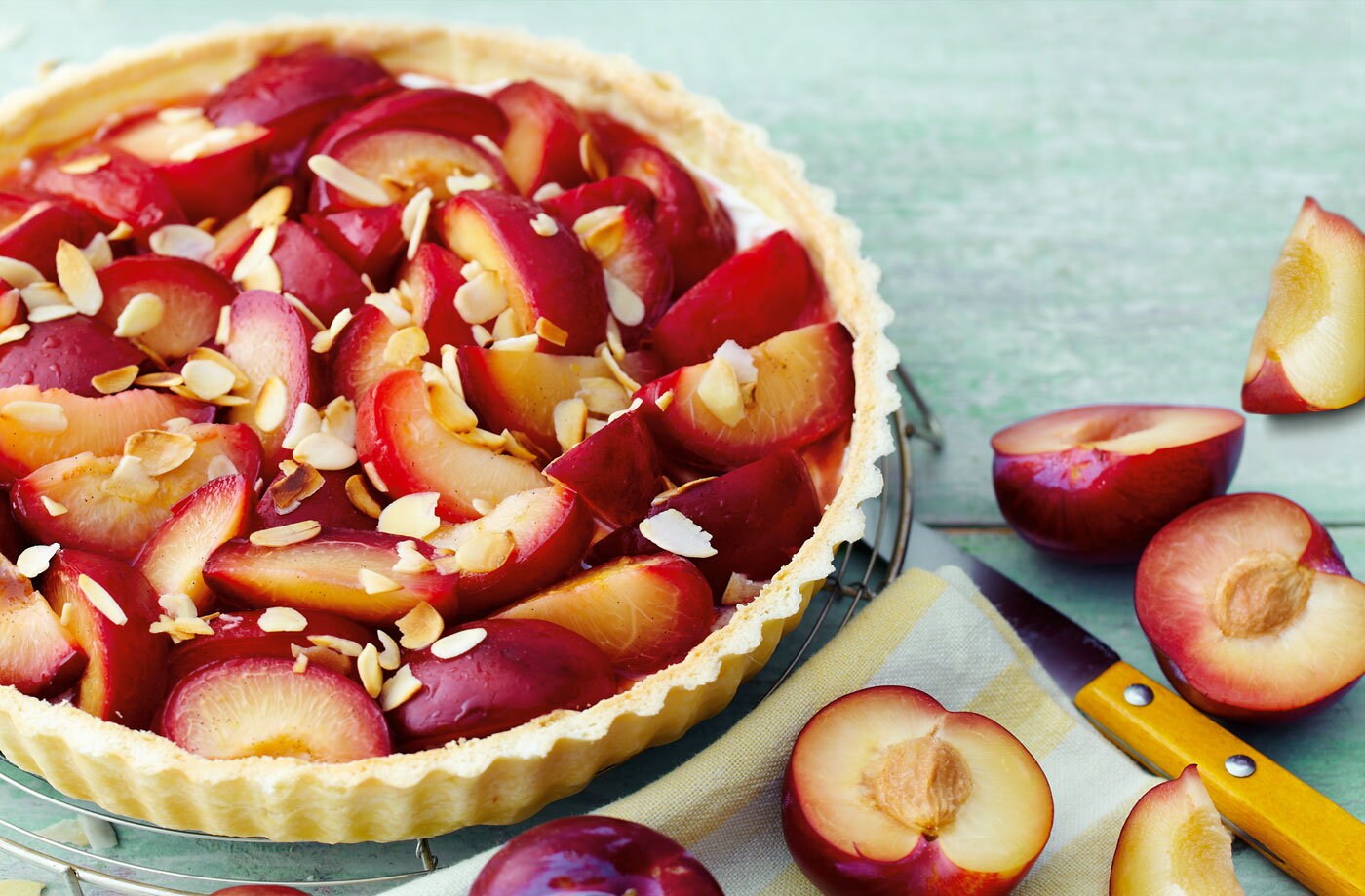 Vanilla, plum, amaretto and mascarpone tart