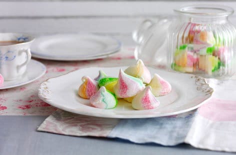 Image of "Rainbow meringues"