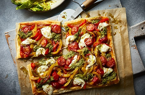 Image of "Puff pastry pizza"