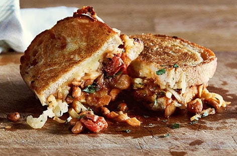 Image of "Boston bean Cheddar cheese toastie"