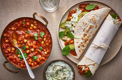 Image of "Spiced chickpea wraps with vegan raita"