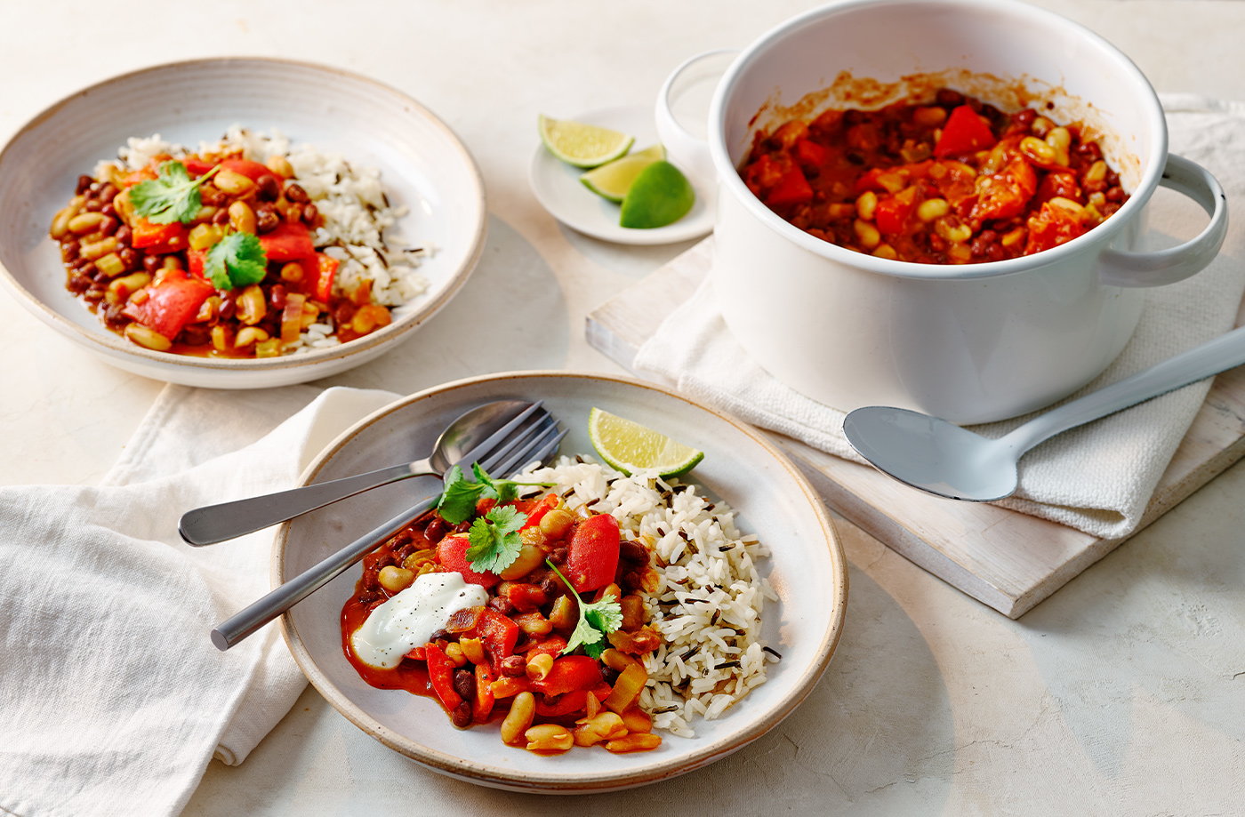Smoky chipotle bean chilli