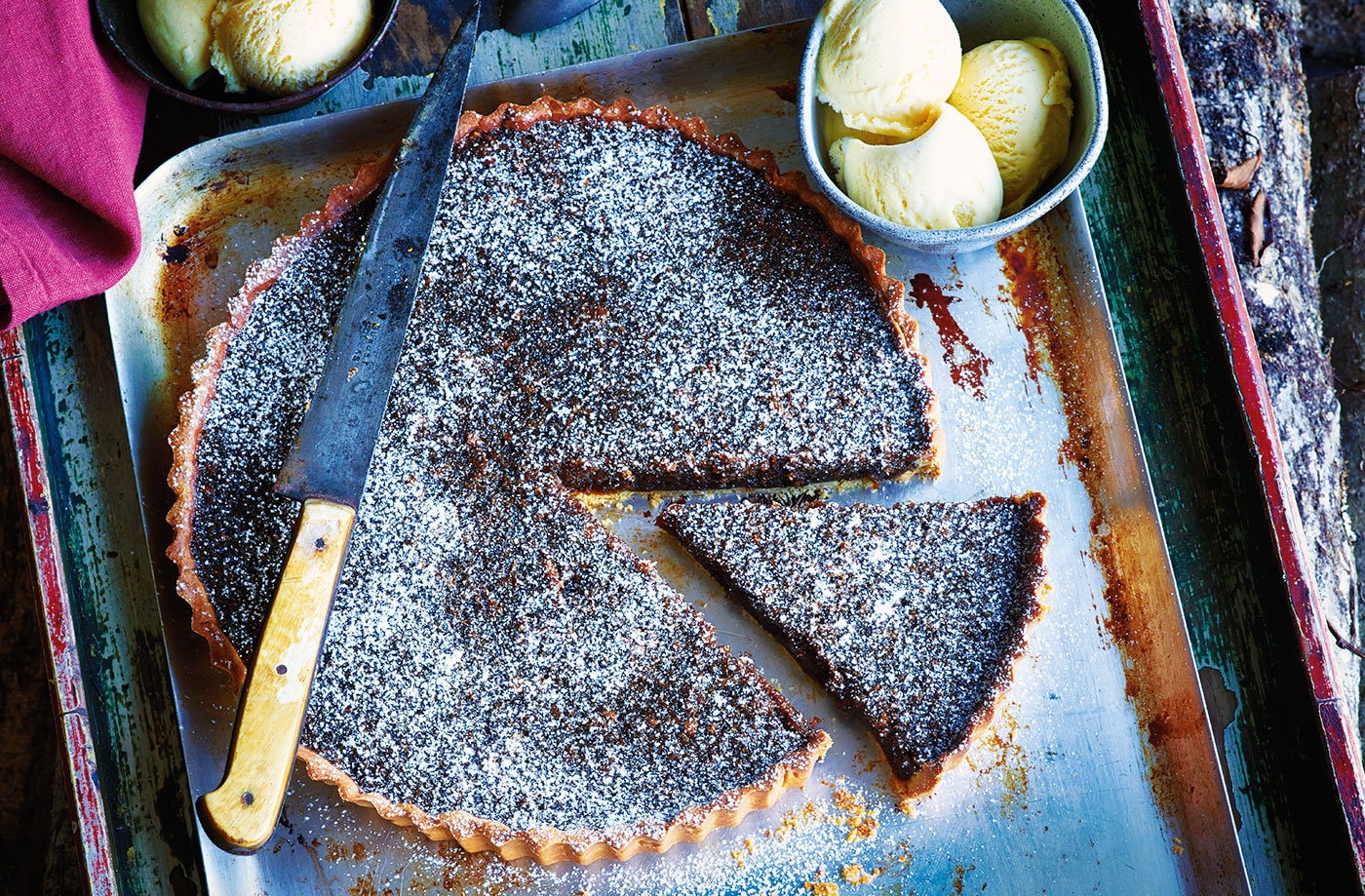 Treacle toffee tart