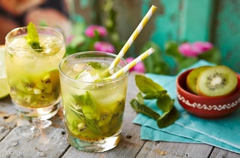 Image of "Kiwi and pineapple Caipiroska"