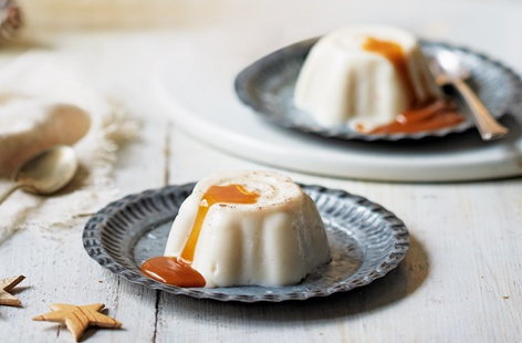 Image of "Coconut milk jellies with burnt caramel sauce"