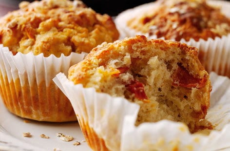 Cheese, tomato and oat muffins