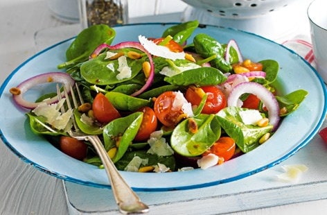 Image of "Spinach salad with warm lemon and garlic dressing"