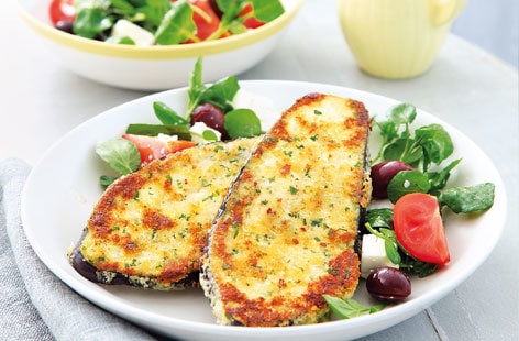 Image of "Aubergine schnitzels with Greek salad"