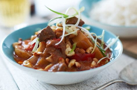 Image of "Slow cook Thai duck curry"