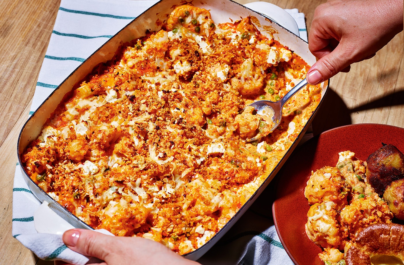 1400x919_Harissa-feta-&-oregano-cauliflower-cheese
