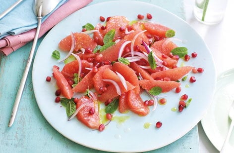 Image of "Pink grapefruit, honey and mint salad"