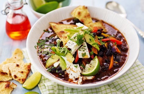 Image of "Mexican bean soup with crunchy tortillas"